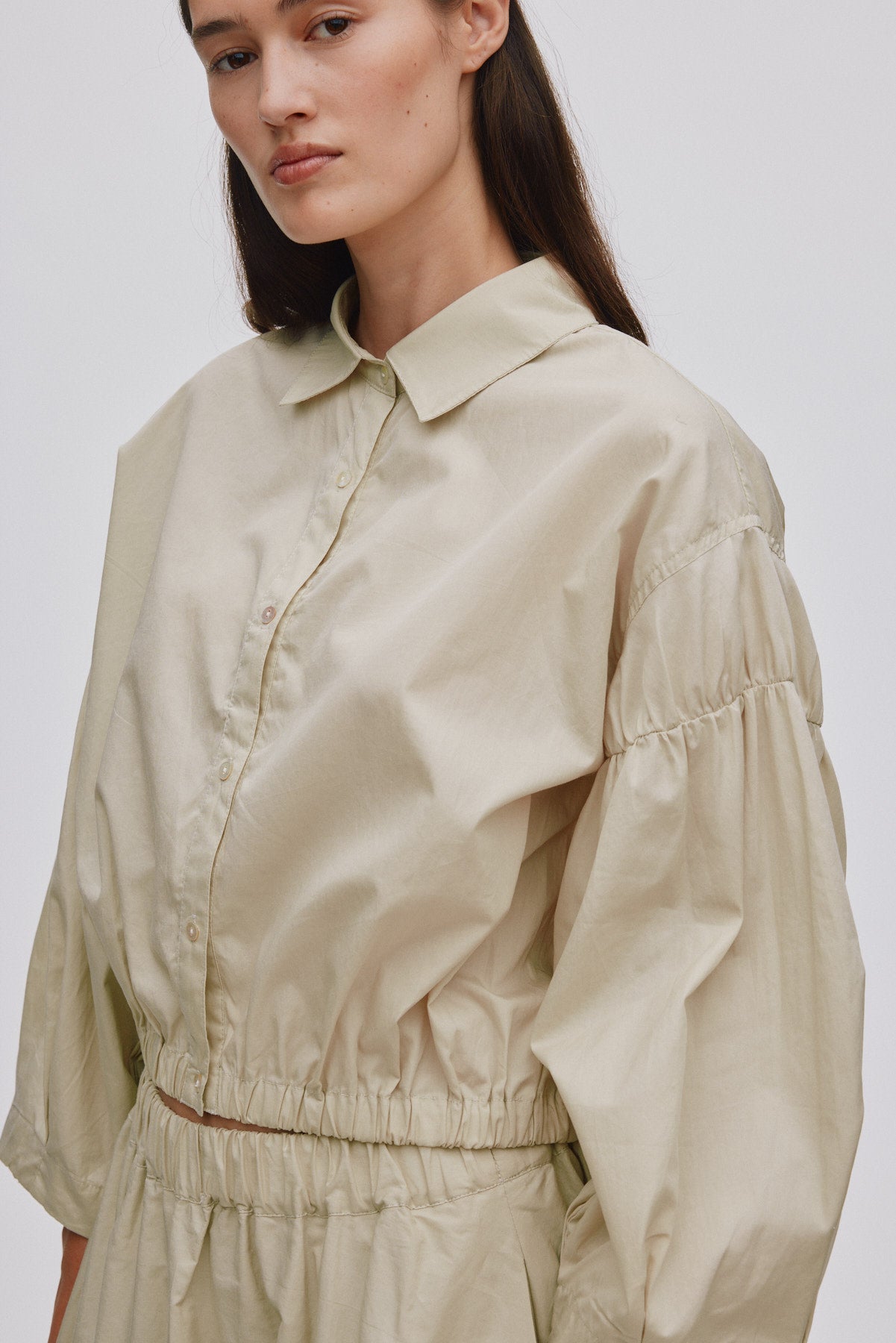 Poplin shirt box pleat sleeve - Veda I Pelican grey
