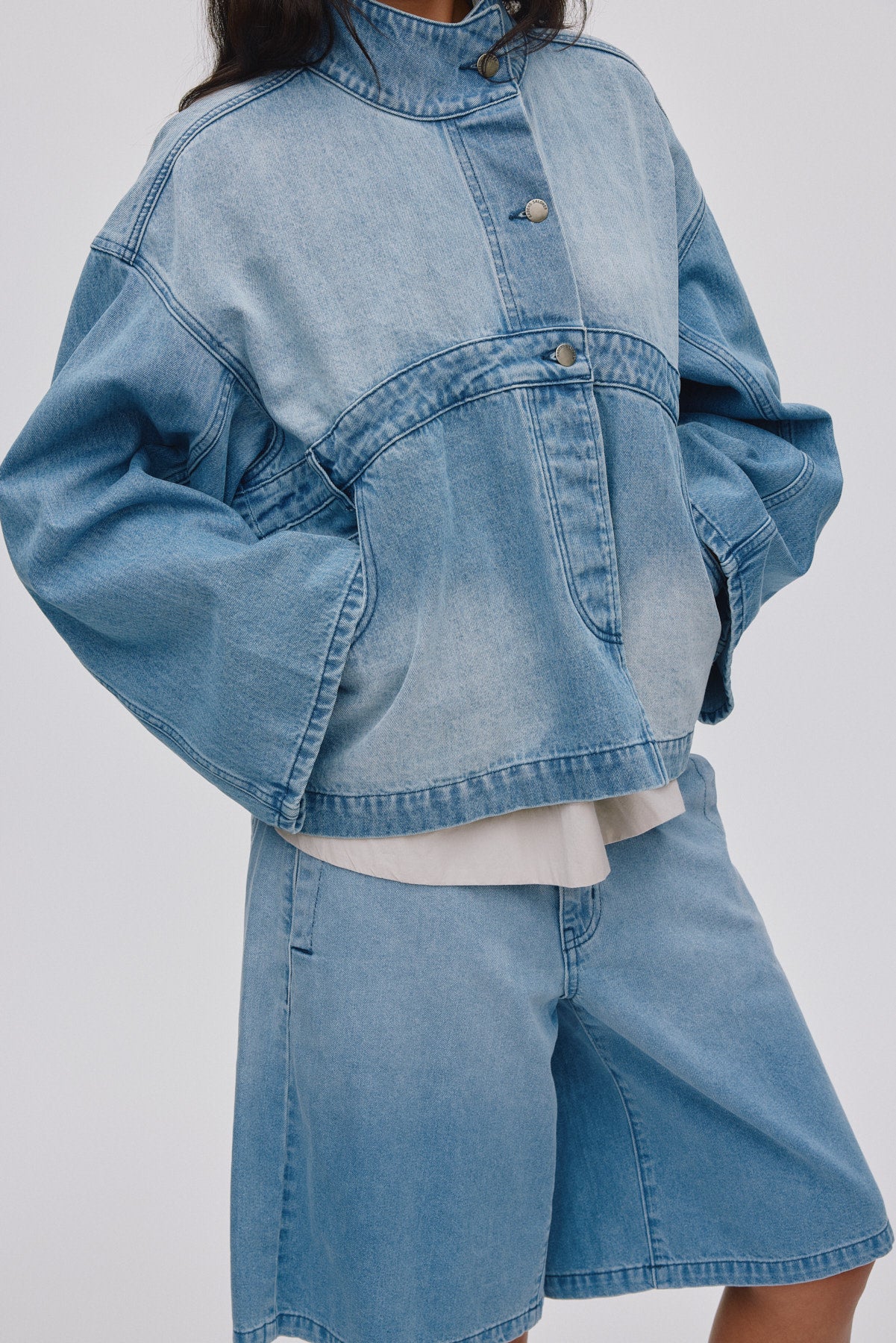 Donela - Denim jacket I Light washed denim