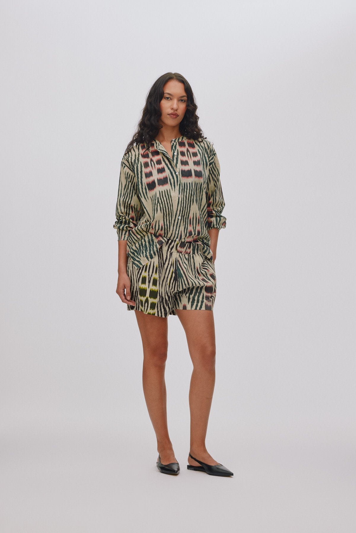 Sibyl - Ikat voile shirt I Forest pink sand