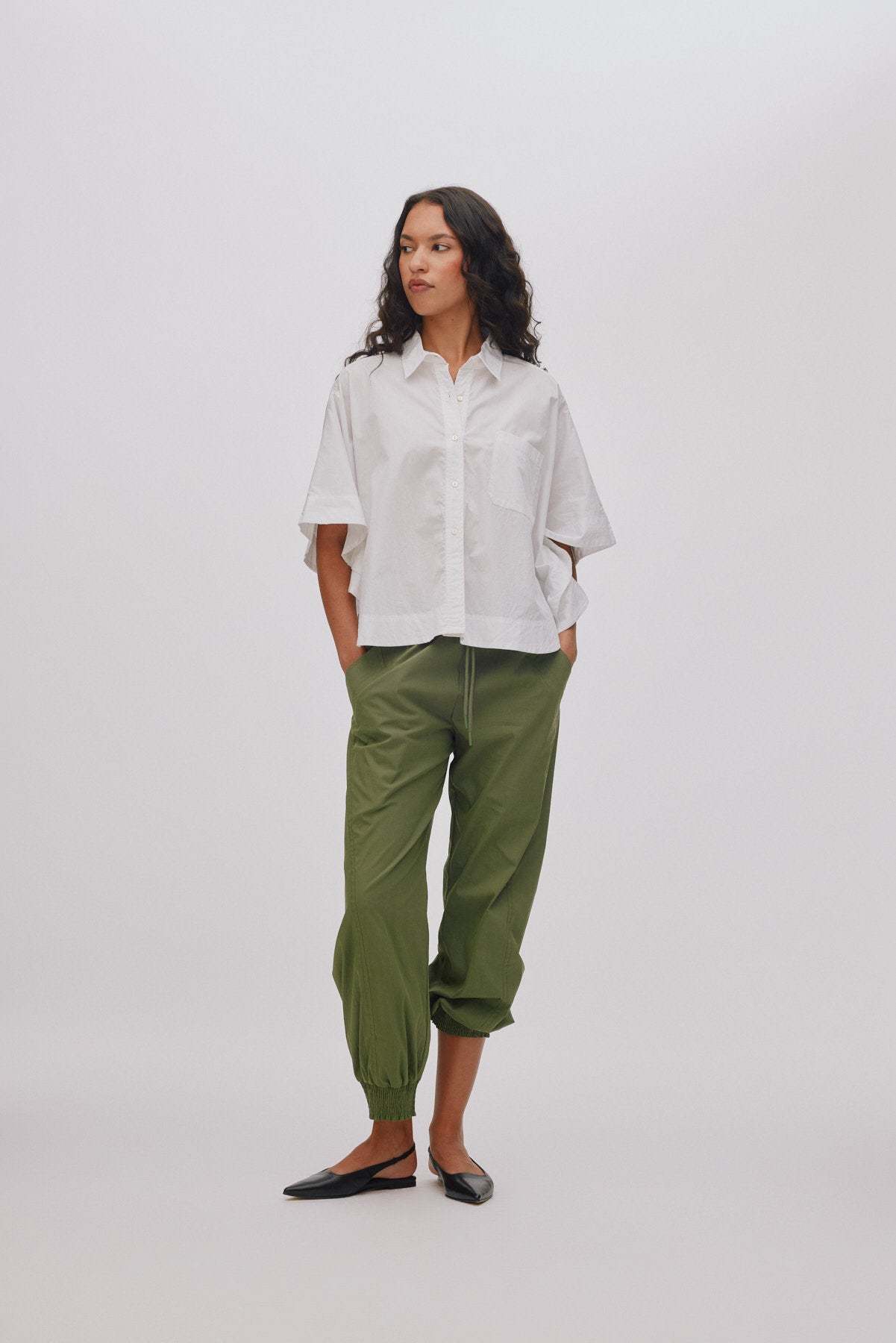 Berte - Poplin curved hem shirt I Clay
