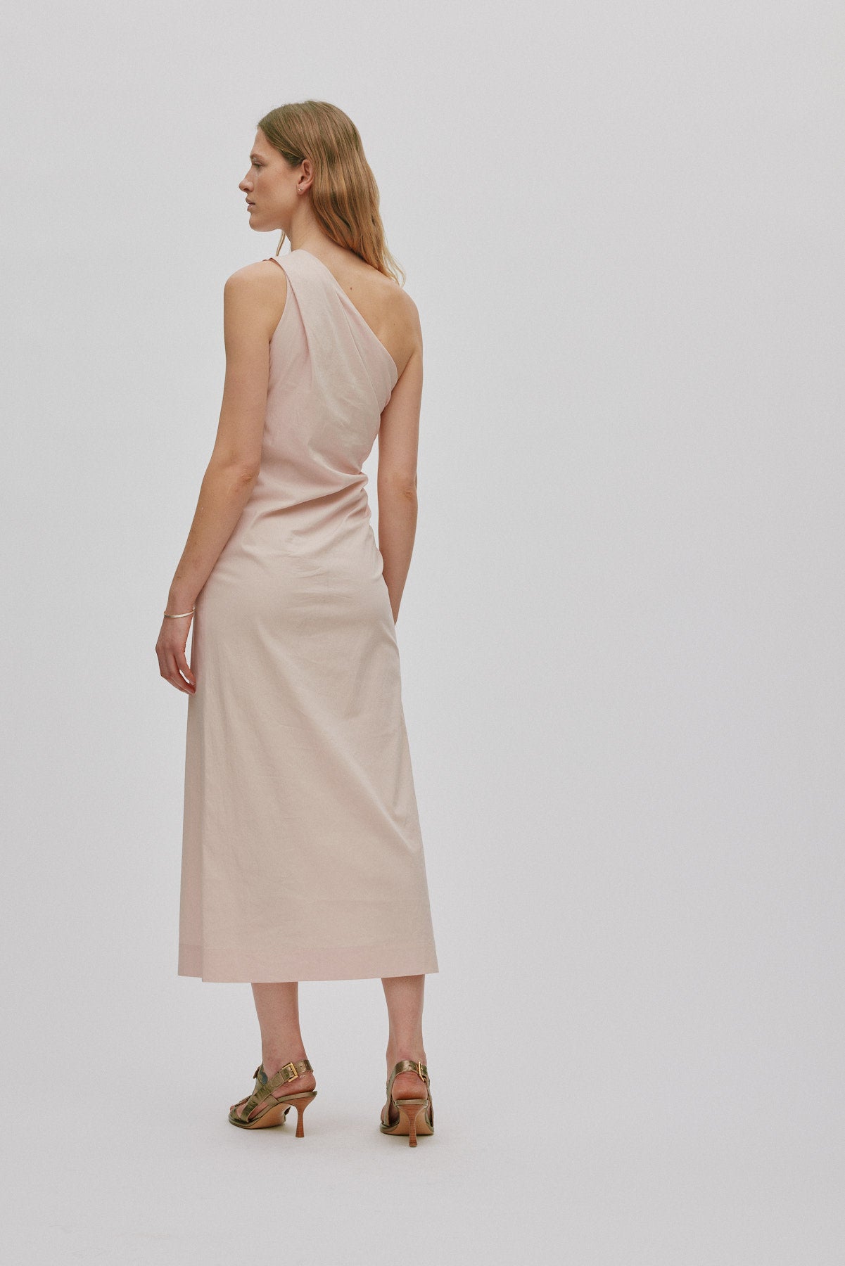 Aryana - Papery one shoulder long dress I Powder