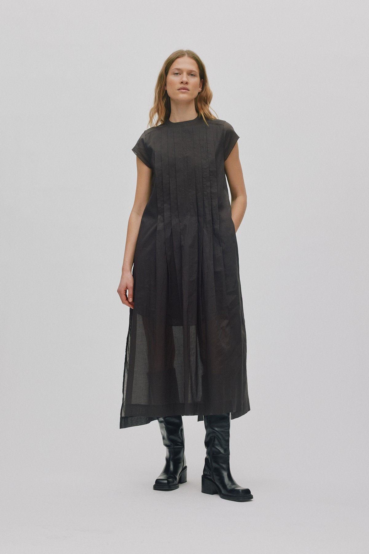 Taya - Multi layer long dress I Liquorice