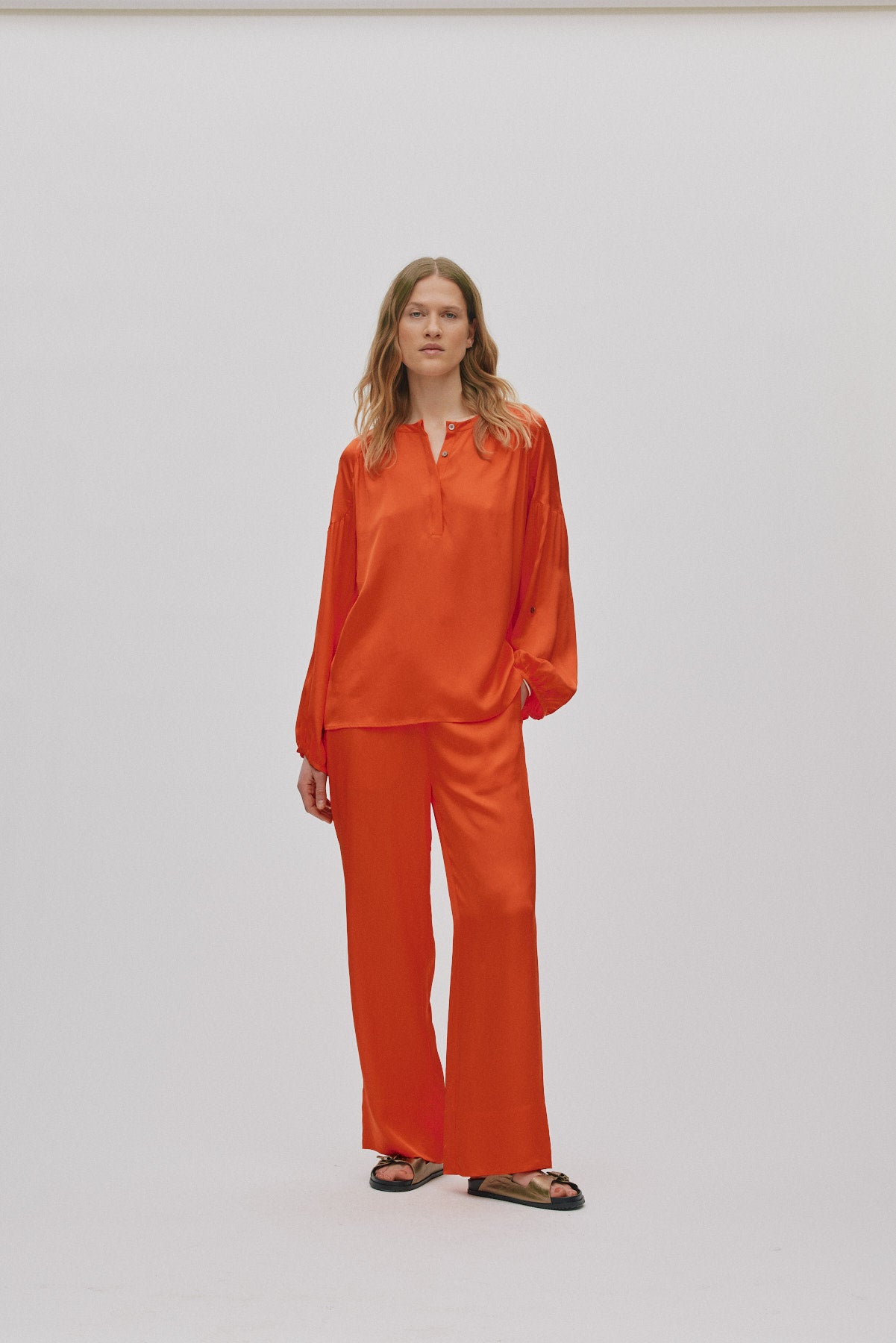 Alisa - Contrast lace wide leg pants I Deep mandarin