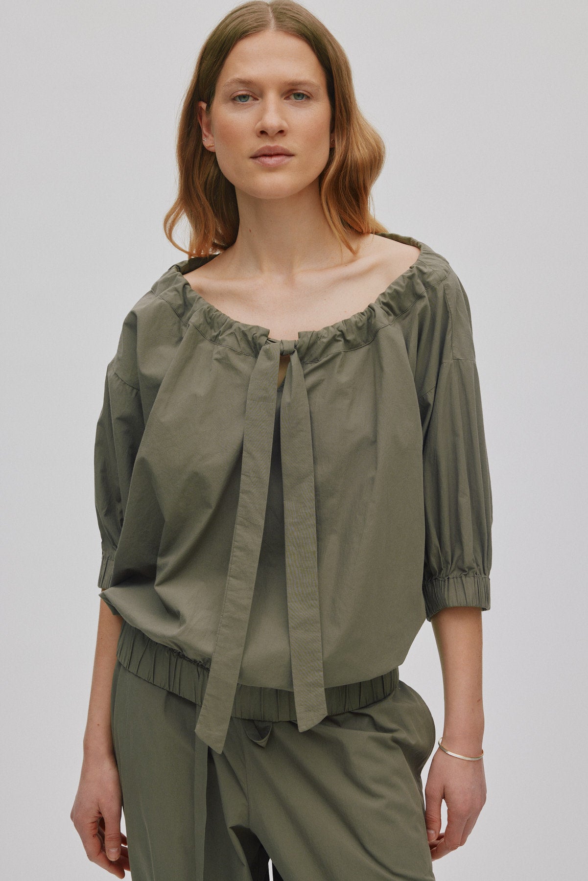 Ingefred - Poplin gathered top I Asphalt
