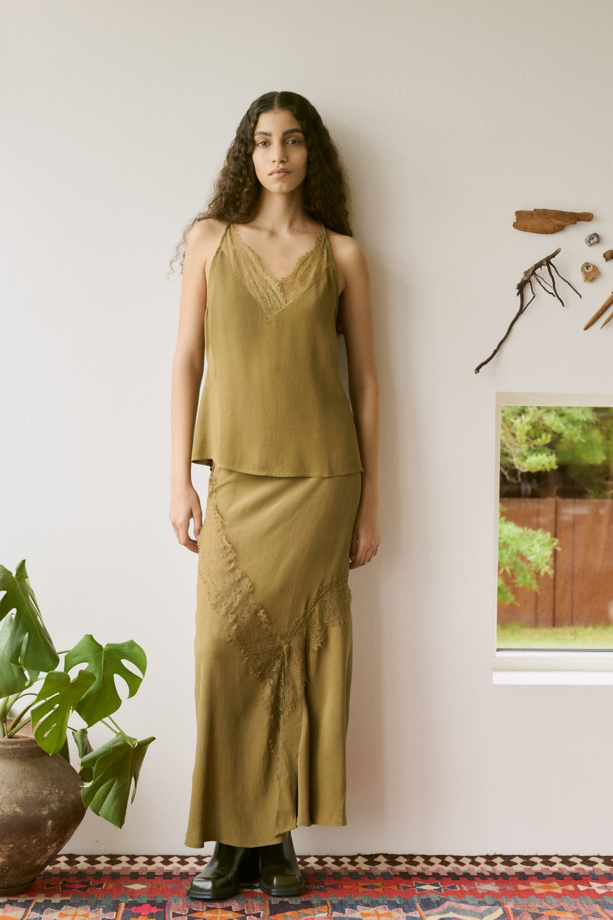 Leia - Sheer lace skirt I Hazelnut