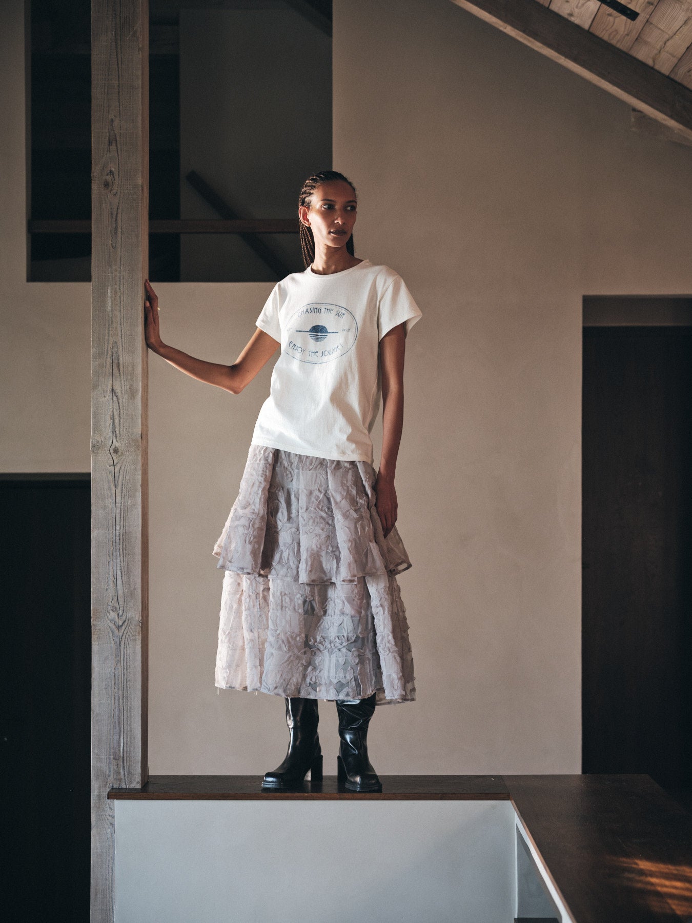Ambla - Journey t-shirt I Chalk