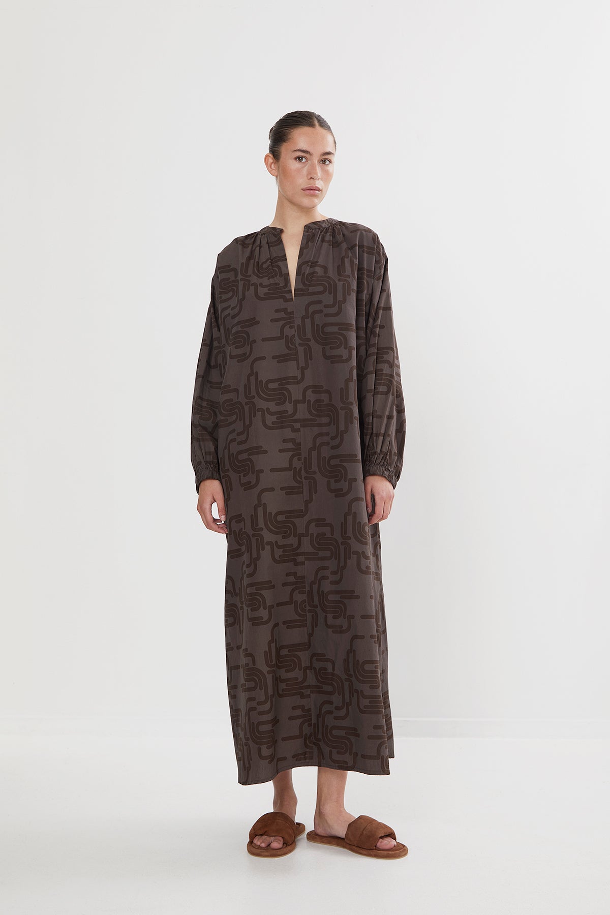 PreLoved Liba - Deco print poplin kaftan I Chocolate - XS/S