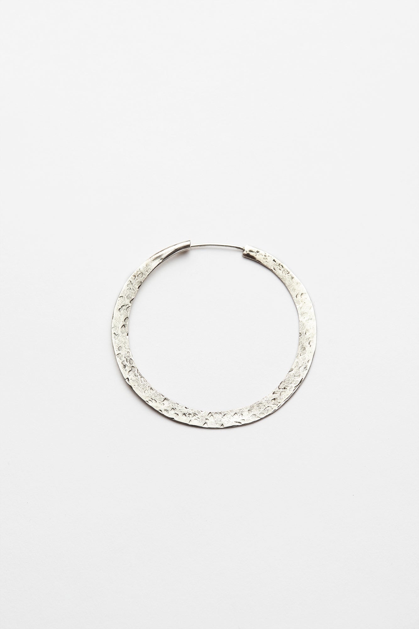 Nafsu - Hammered hoop M I Silver