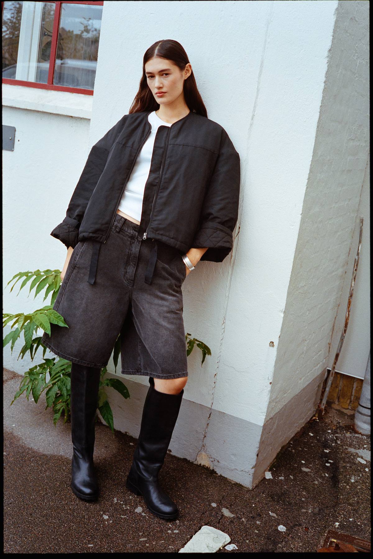 Raha - Denim black wide shorts I Washed black denim