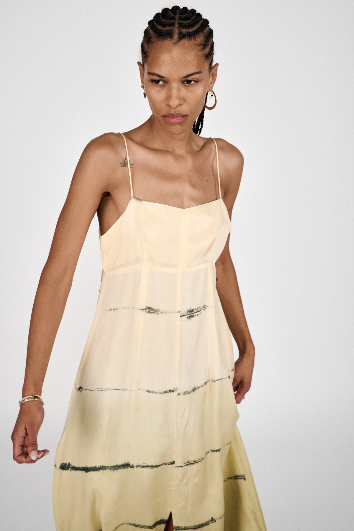 Hanny - Nuance string dress I Banana combo