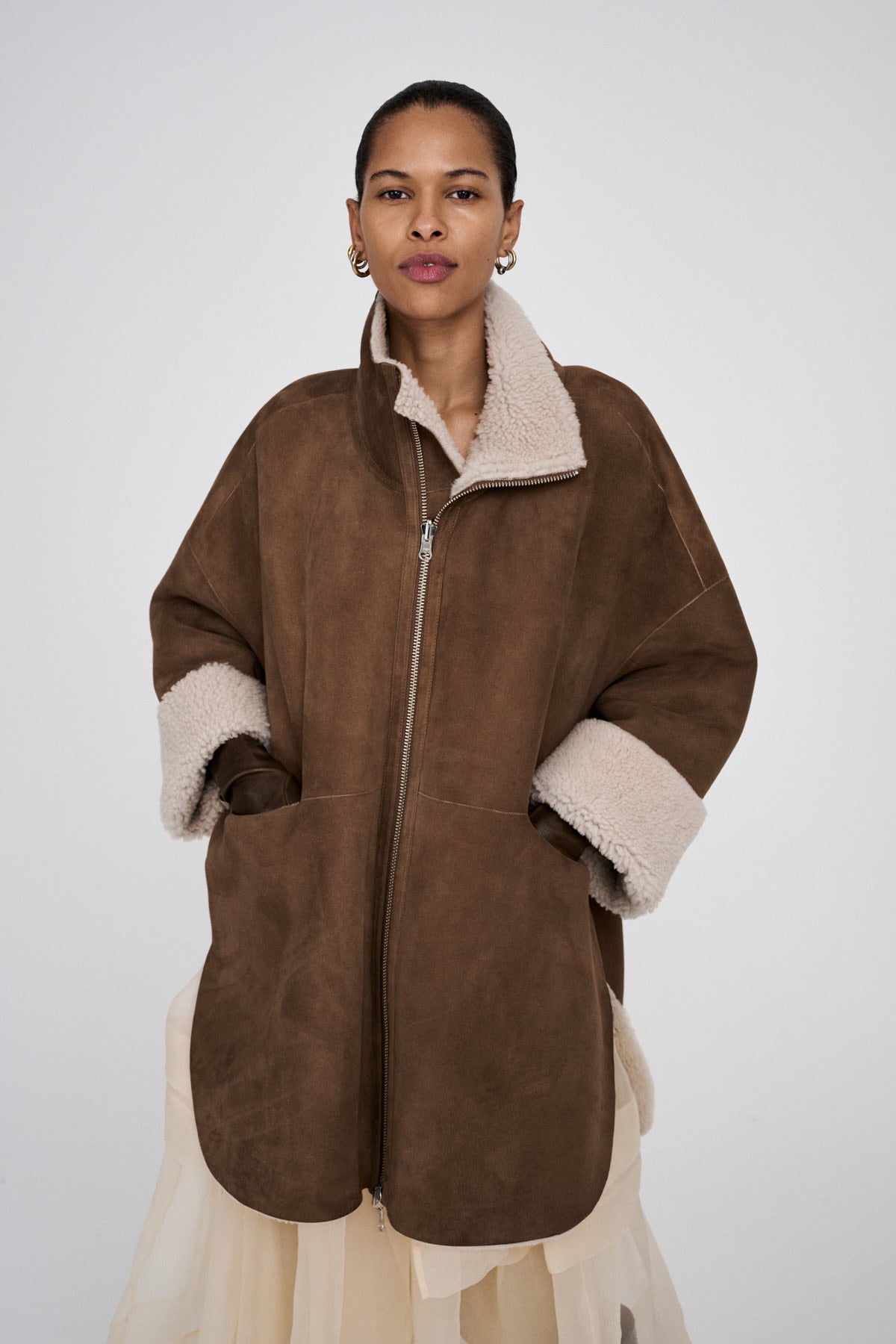 Ejsa - Shearling coat I Dark brown natural combo