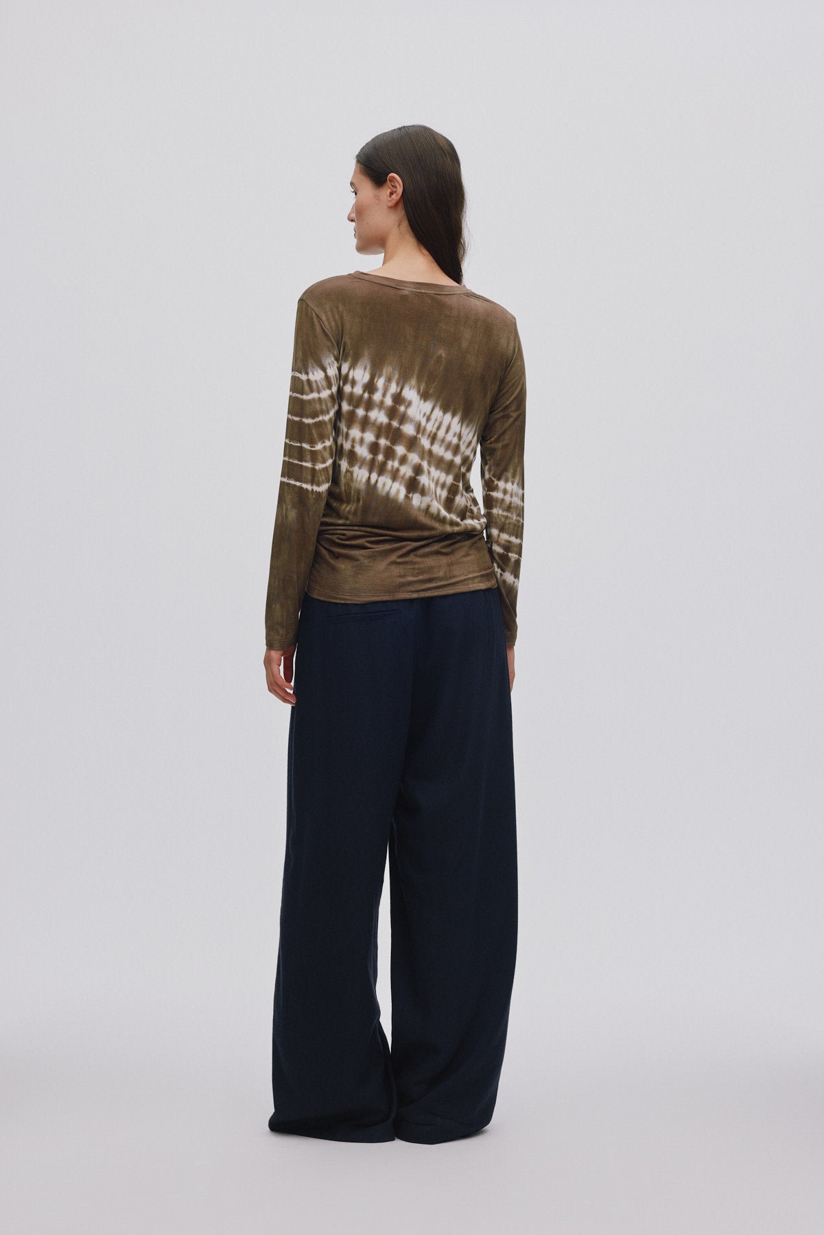 Xenia - Frequency long sleeve t-shirt I Dry mocca combo