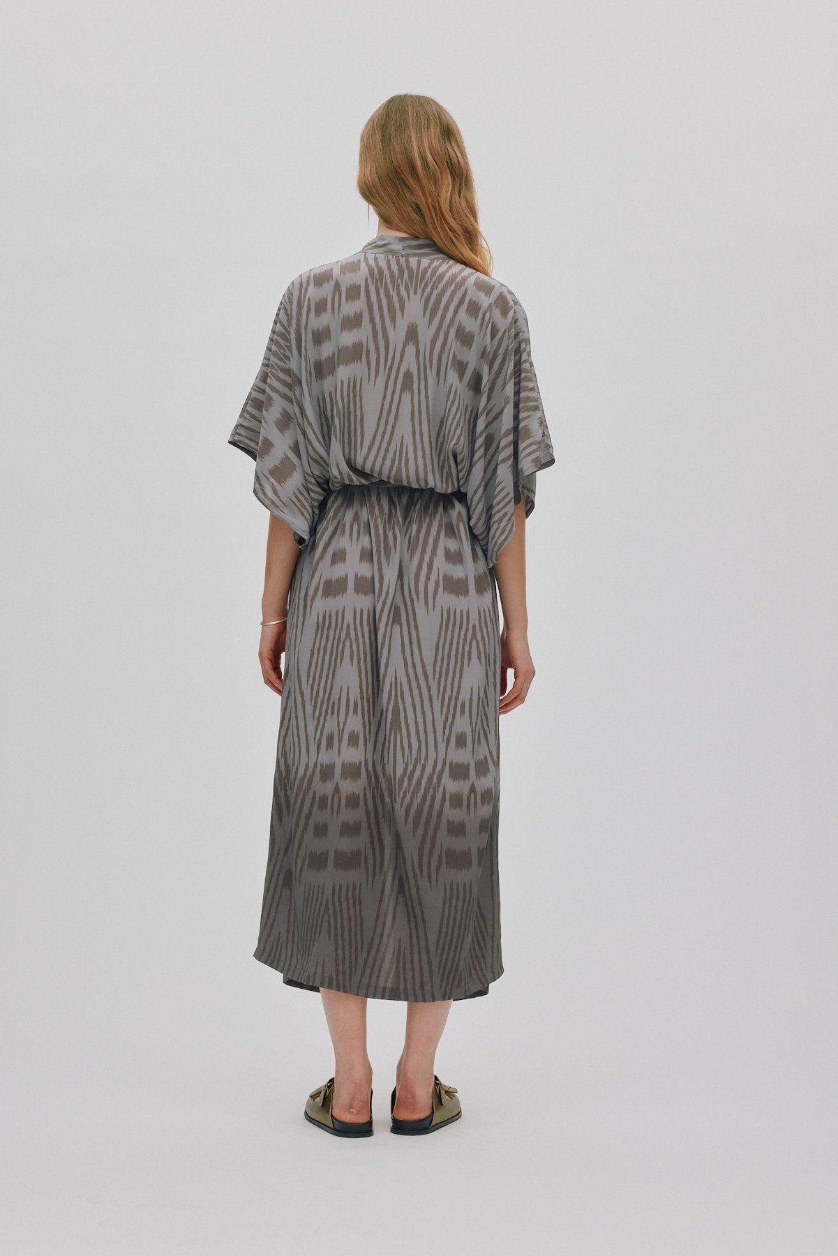 Alesandra - Ombre ikat kimono dress I Asphalt combo