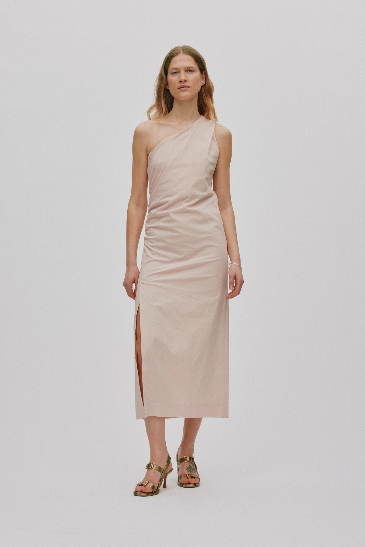 Aryana - Papery one shoulder long dress I Powder