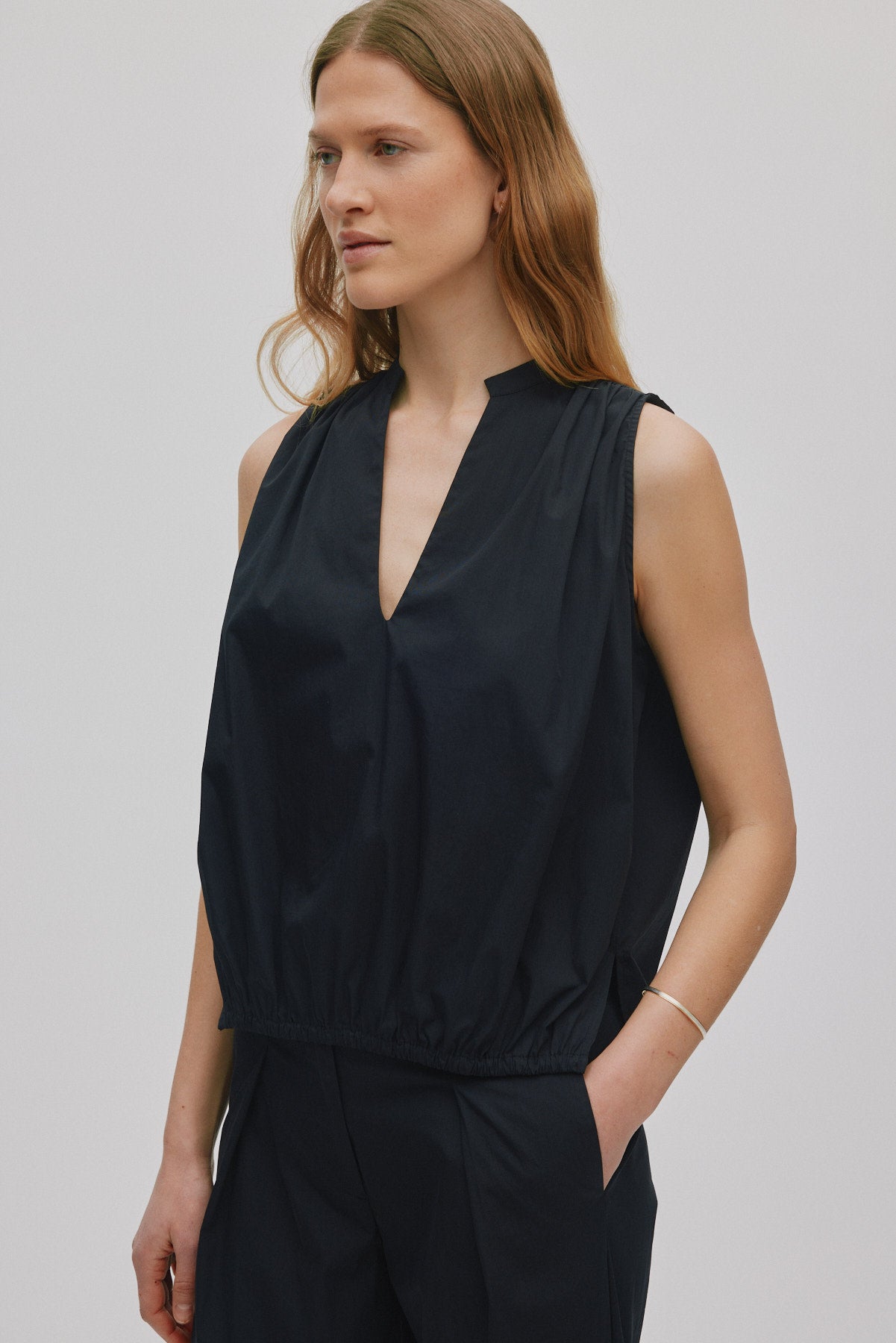 Ingeborg - Papery sleeveless blouse I Black