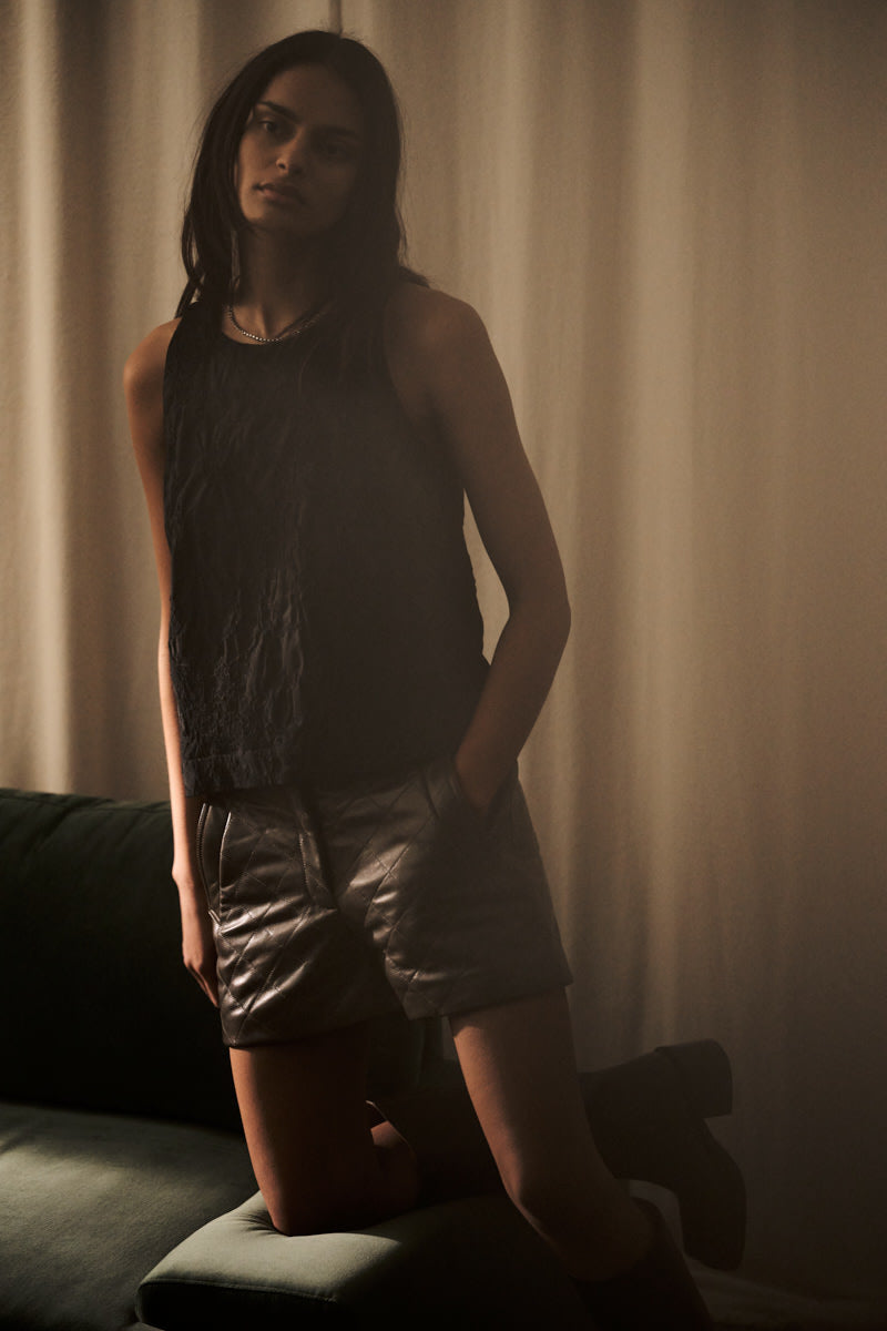 Bet - Quilted leather shorts I Olive