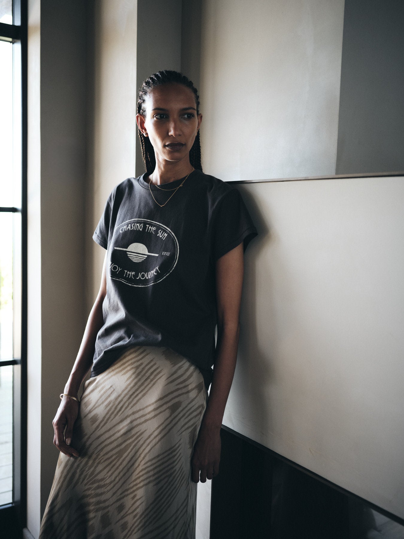 Ambla - Journey t-shirt I Faded black