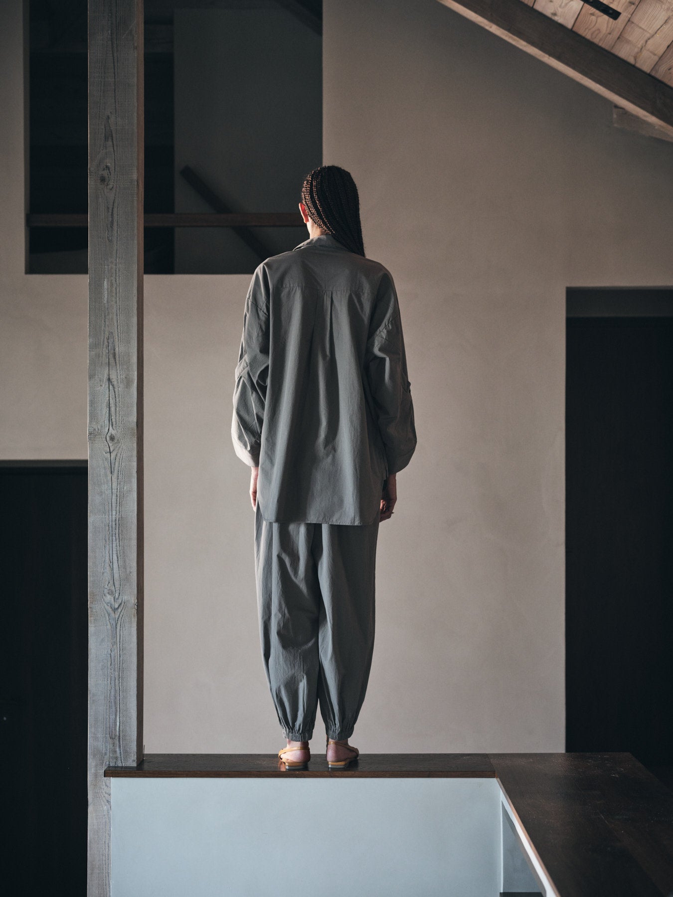 Iridi - Poplin gathered pants I Asphalt