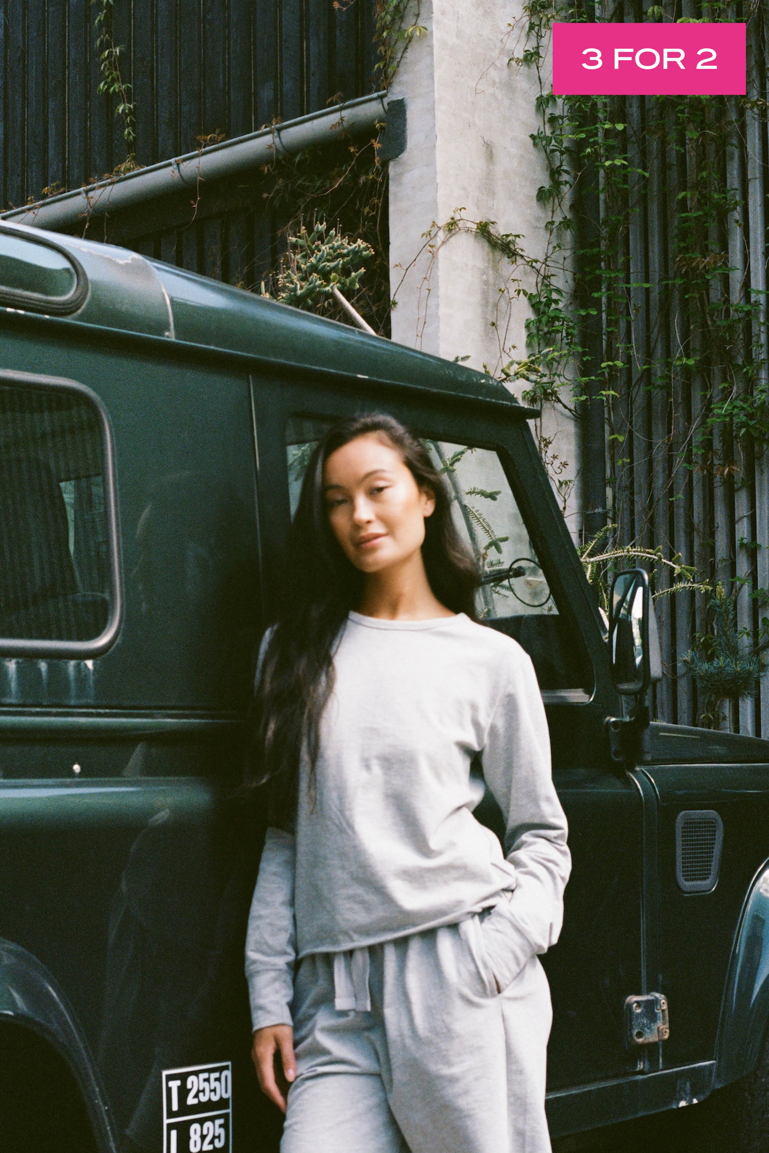 Hila - Light stretch crew neck top I Grey melange