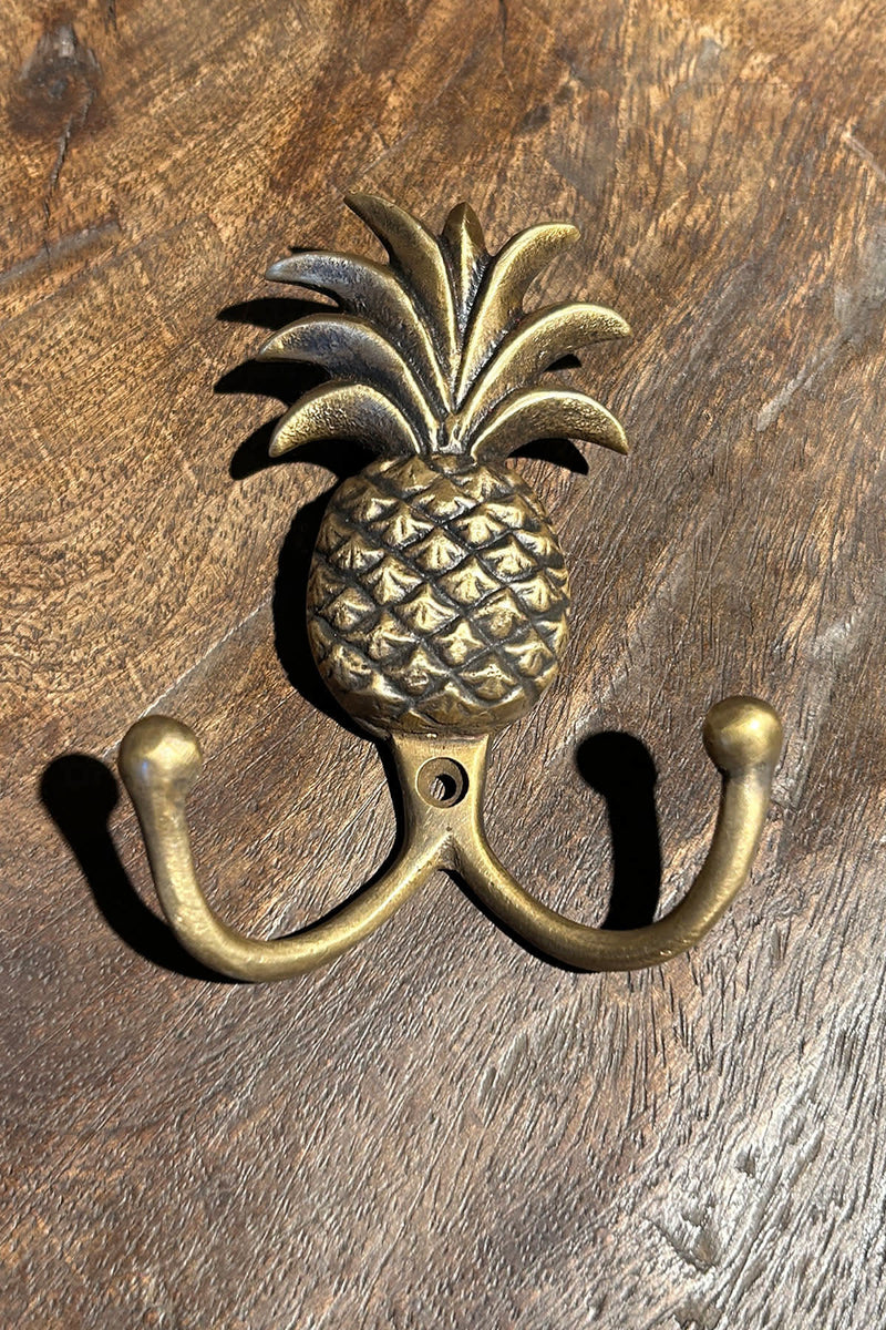 Pineapple w/ 2 hooks - Rabens Apartment I Matte Brass