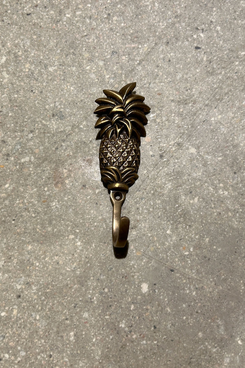 Small Pineapple Hook - Rabens Apartment I Matte Brass