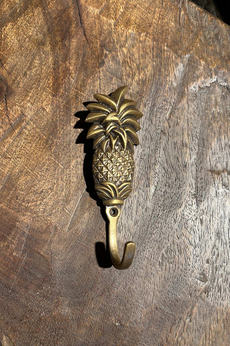 Small Pineapple Hook - Rabens Apartment I Matte Brass