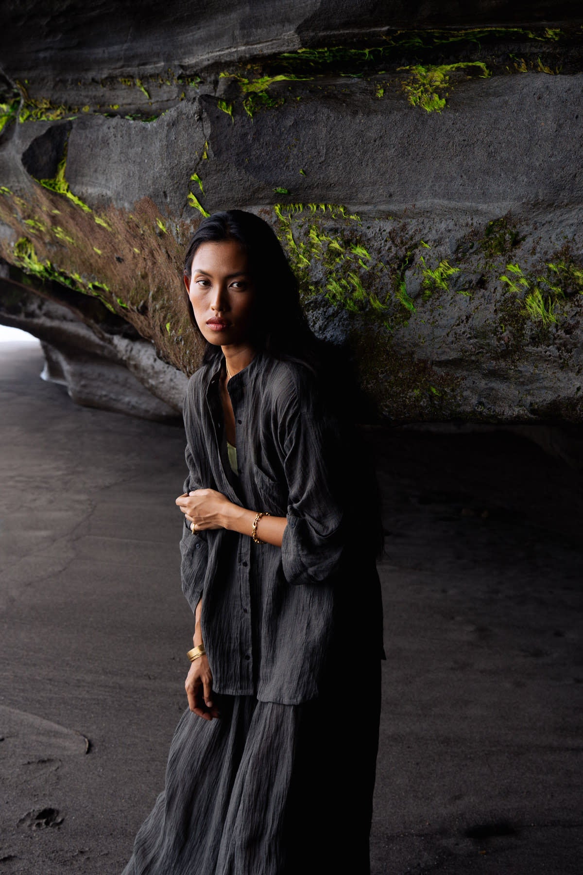 Jumana - Crinkled flared skirt I Faded black
