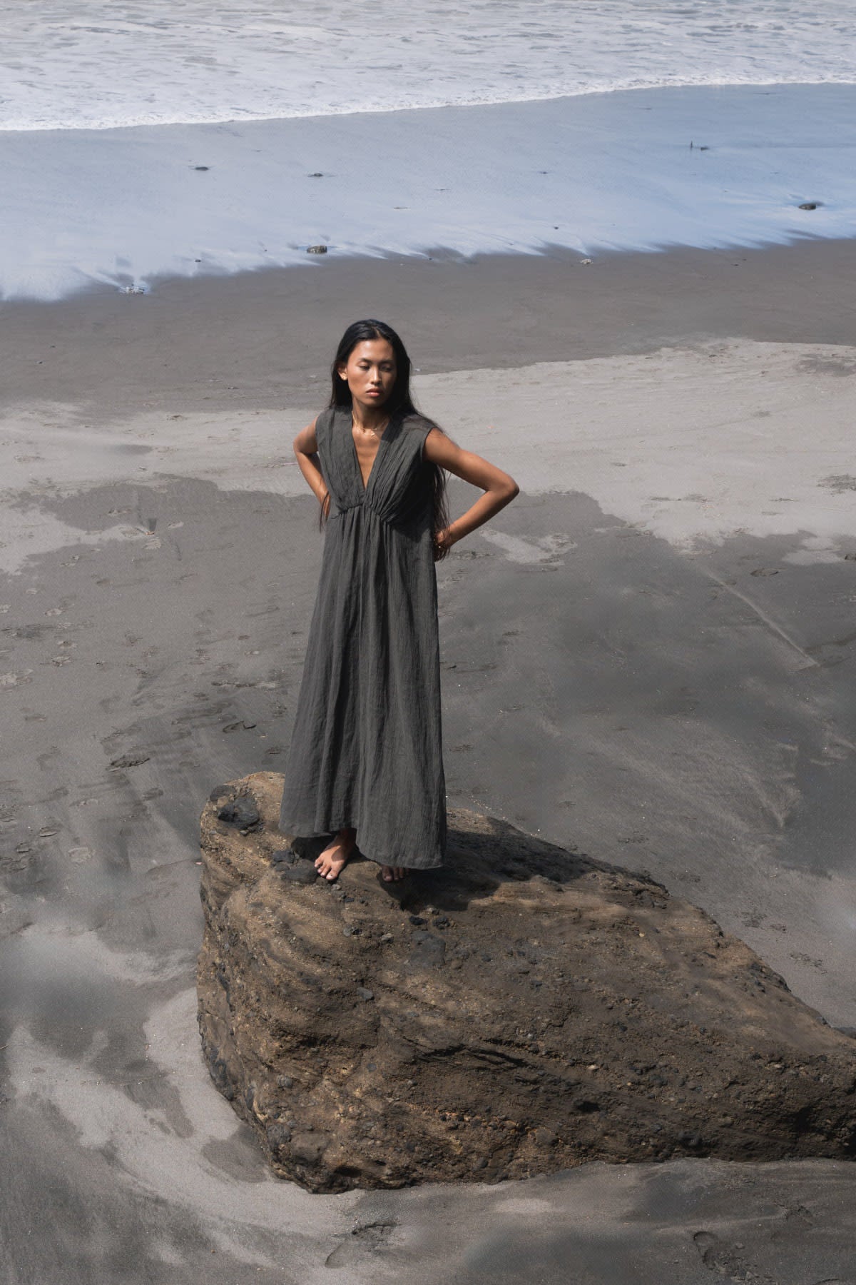 Kimber - Crinkled dress I Faded black