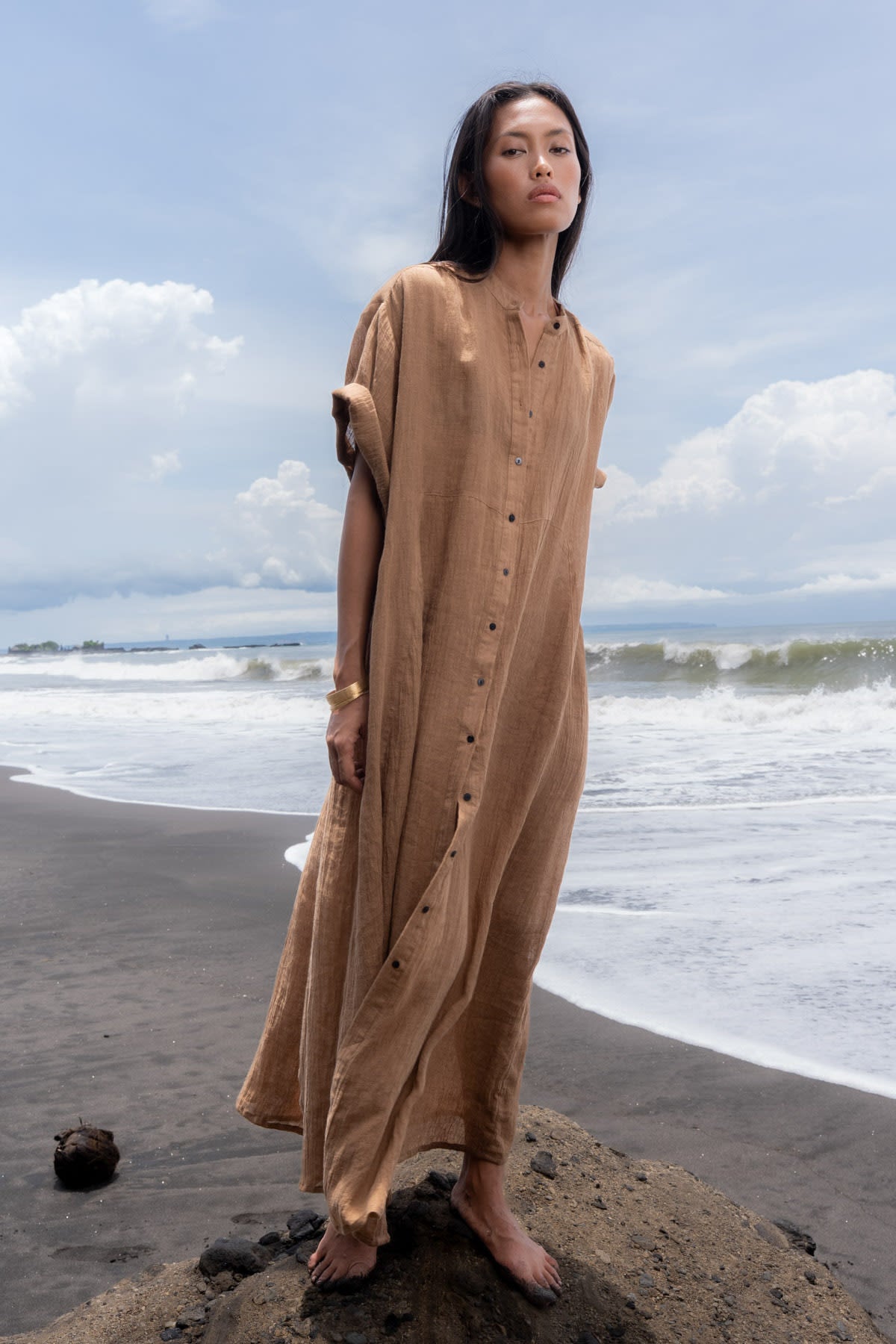 Susi - Crinkled long kaftan I Walnut