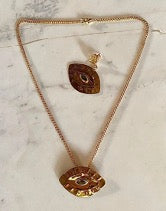 Necklace With Giant Eye Pendant - Nafsu I Gold