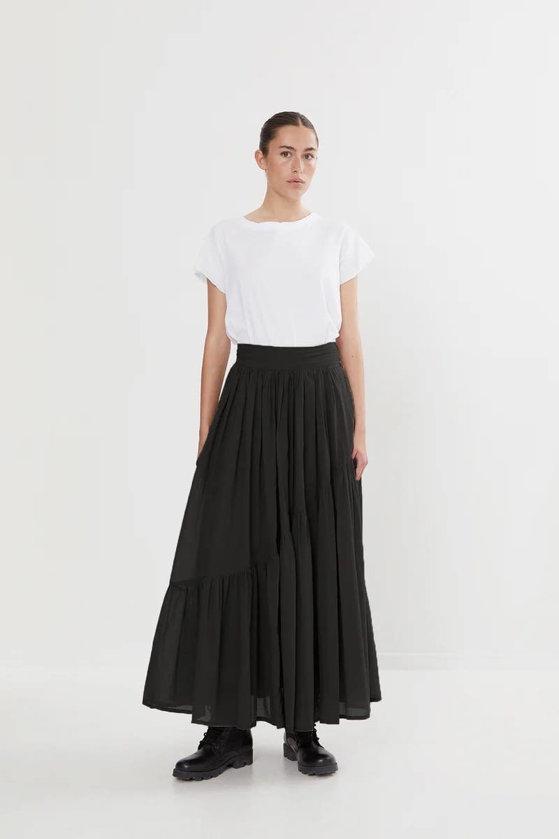 Polonia - Angled gather skirt I Black