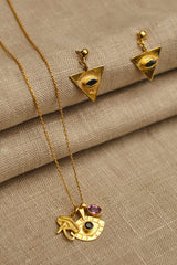 Gold Earstick w/ triangle eye pendant - Nafsu I Red Ruby