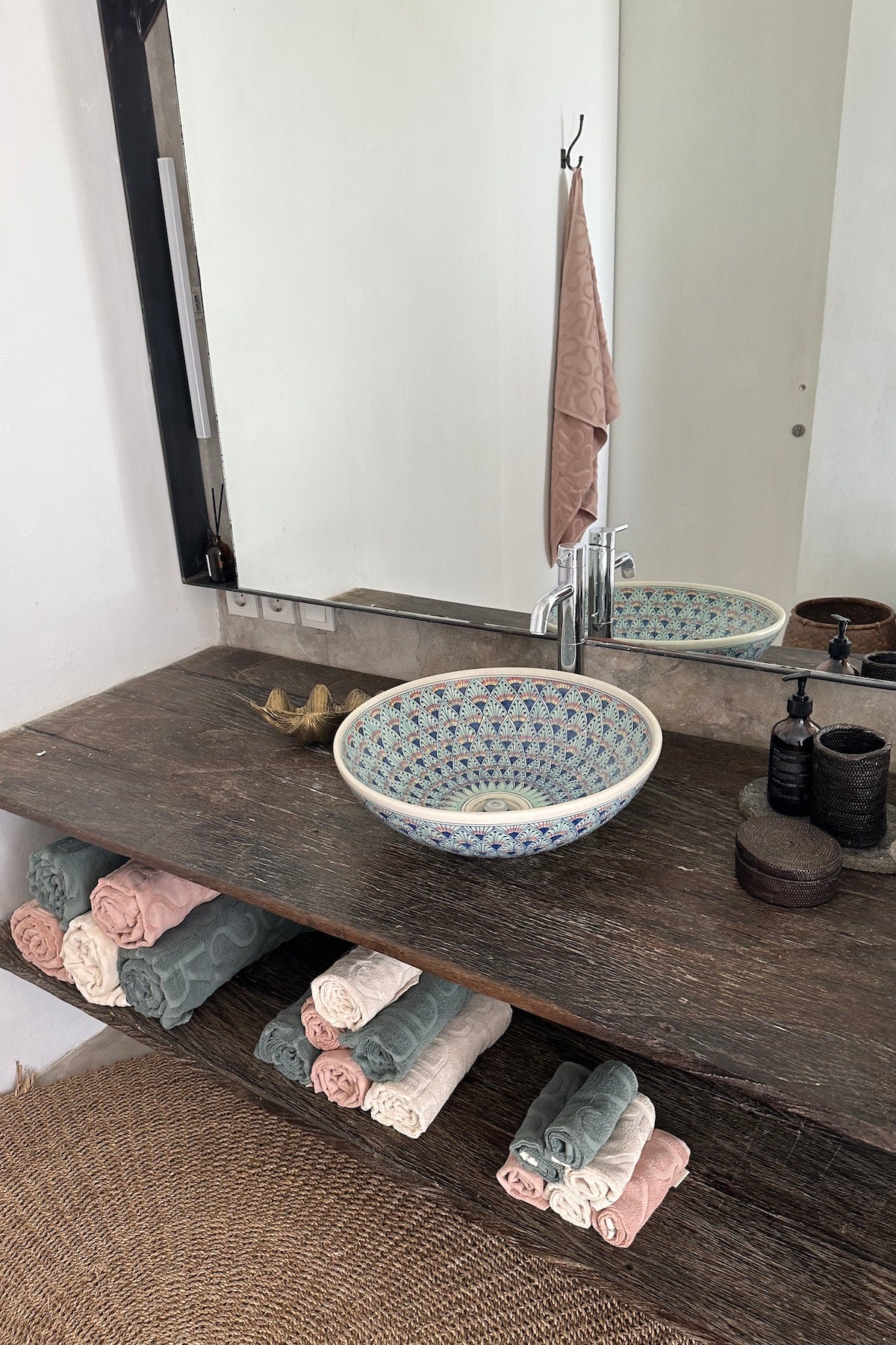 Bath towel  - Monogram bath towel I Ivory