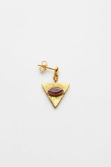 Gold Earstick w/ triangle eye pendant - Nafsu I Red Ruby