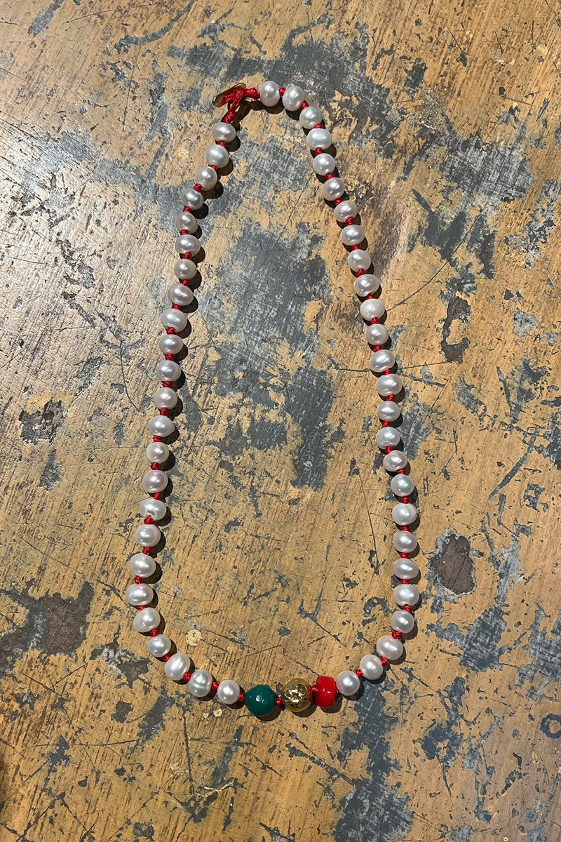 Pearl Necklace With Beads - Nafsu I Gold Beads w/ Coral and Green Onyx