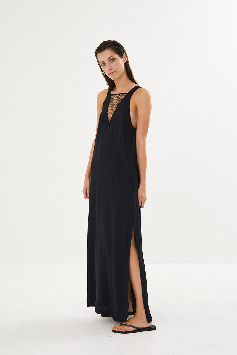 Lamia - Funnel web dress I Black