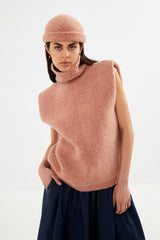 Rumi - Sheep knit vest I Peachy