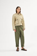 Raina - Canvas light pleat pant I Deep green