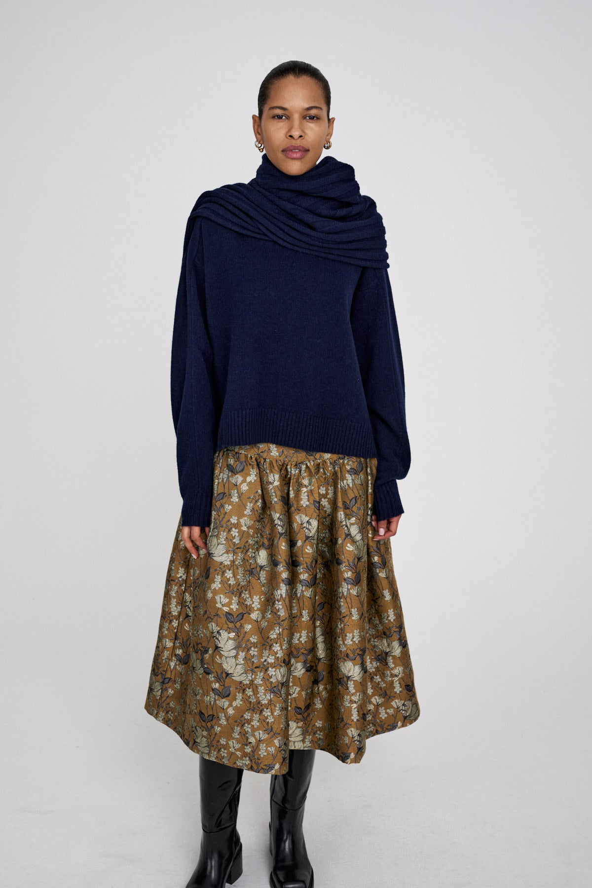 Emillia - Pure wool split scarf I Navy
